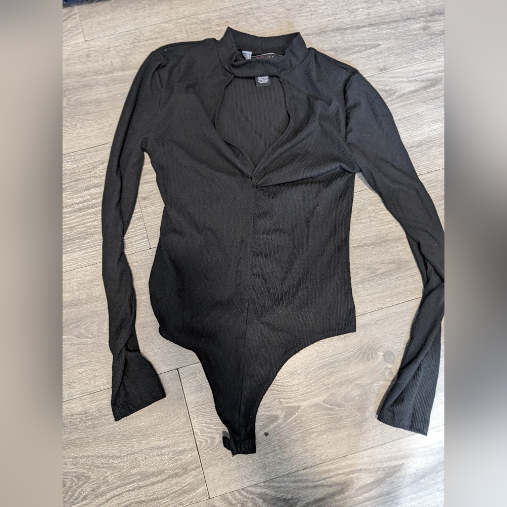 Body suit, v-neck, black, Polly & esther, small